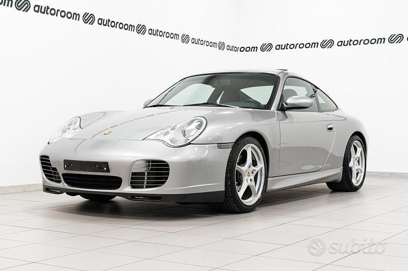 Usata Porsche 911 Carrera 345 CV (253 kW) 2005 Grigio Coupé