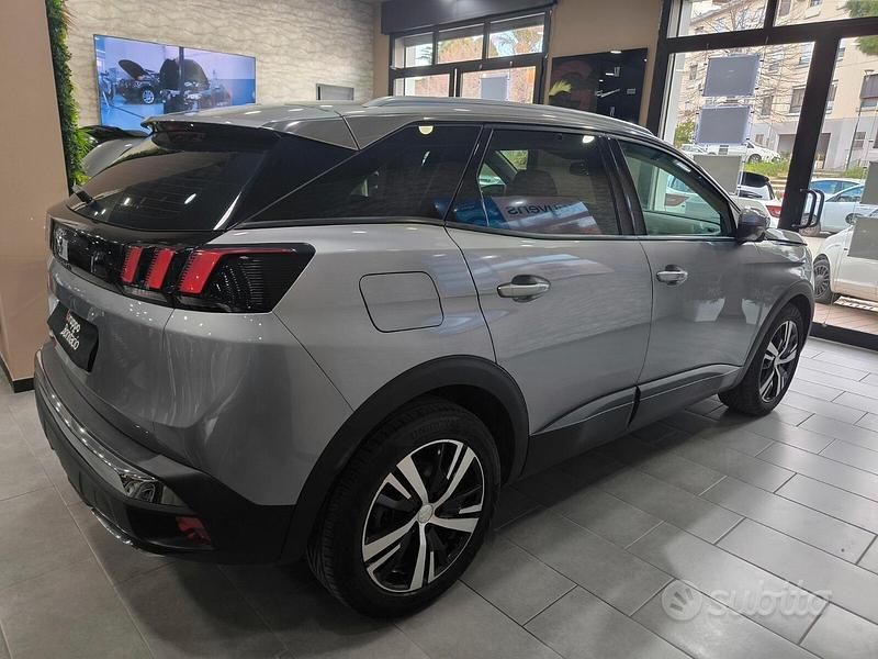 Usata Peugeot 3008 Business-Line 131 CV (96 kW) 2020 Grigio Station wagon