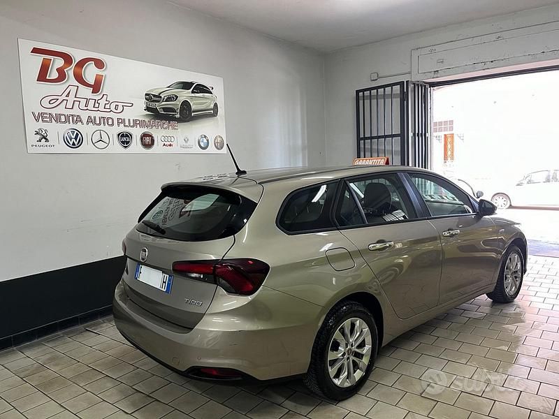 Usata Fiat Tipo Business 119 CV (87 kW) 2018 Grigio Station wagon