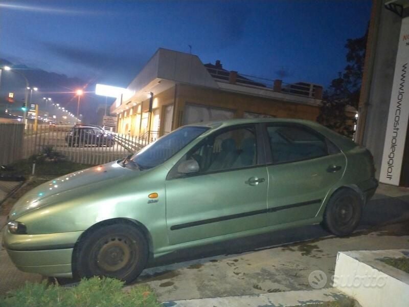 Verde Usata 2000 Fiat Bravo Due volumi | 1200 € (Ottimo prezzo) - Immagine 1/4