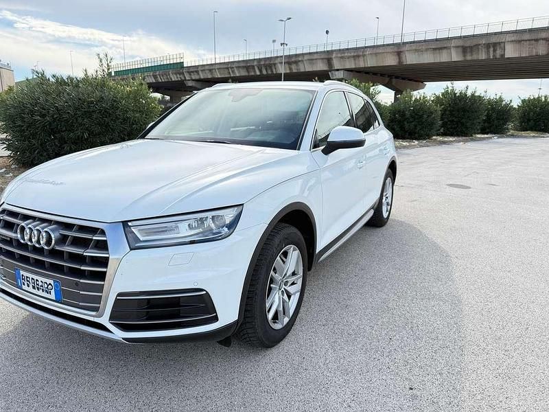 Bianco Usata 2020 Audi Q5 Business SUV | 24.000 € (Super prezzo) - Immagine 1/4