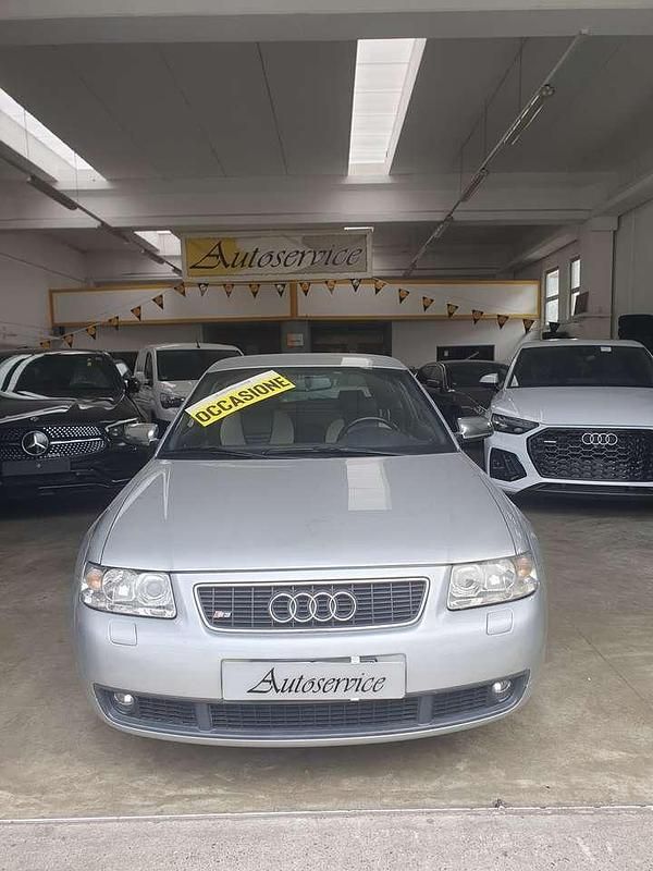 Usata Audi S3 Ambiente 209 CV (153 kW) 2001 Argento Utilitaria