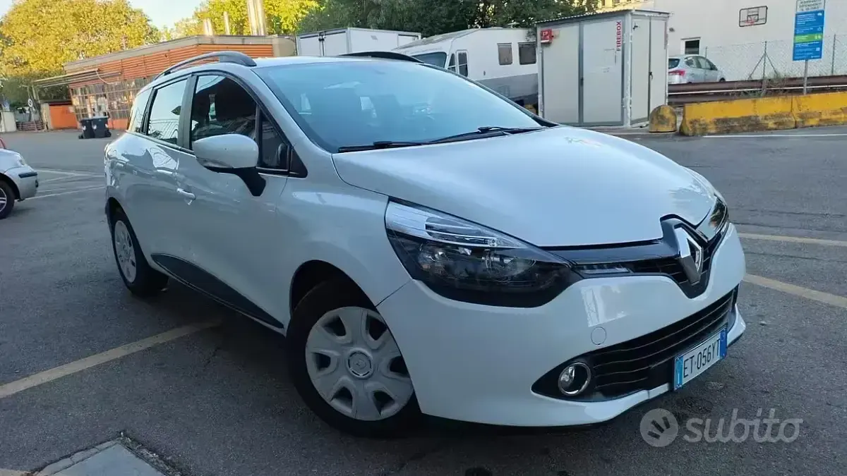 Usata Renault Clio 75 CV (55 kW) 2014 Bianco Station wagon