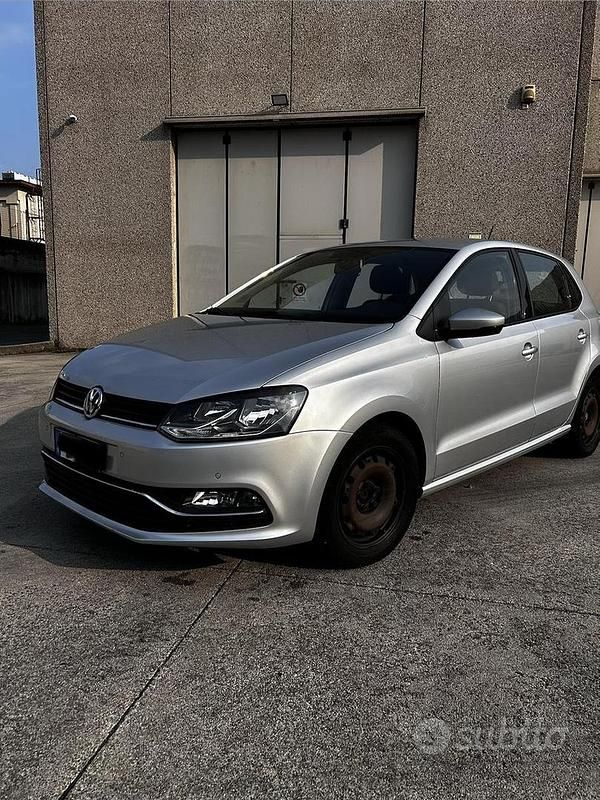 Usata VW Polo Comfortline 95 CV (69 kW) 2017 Grigio Berlina