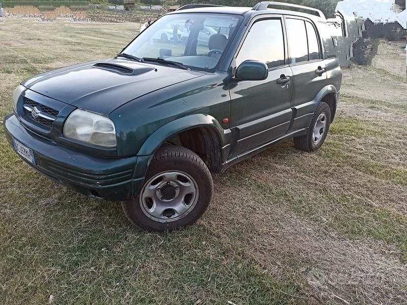 Verde Usata 1998 Suzuki Vitara SUV | 5900 € - Immagine 1/1