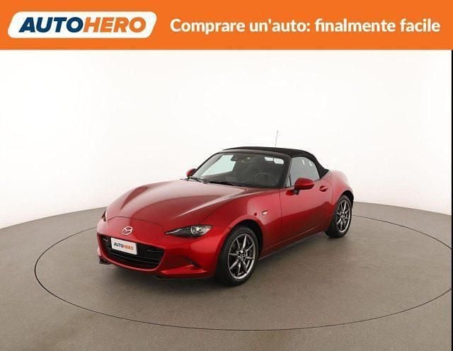 Usata Mazda MX5 Exclusive-Line 131 CV (96 kW) 2023 Rosso Cabrio