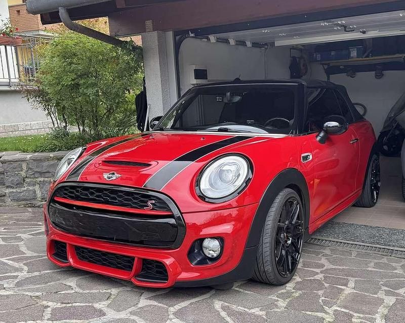 Usata Mini Cooper S Cabriolet 192 CV (141 kW) 2016 Rosso Cabrio