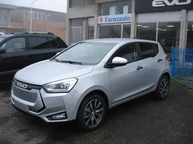 Nuova EVO Evo 3 107 CV (78 kW) 2026 Argento SUV