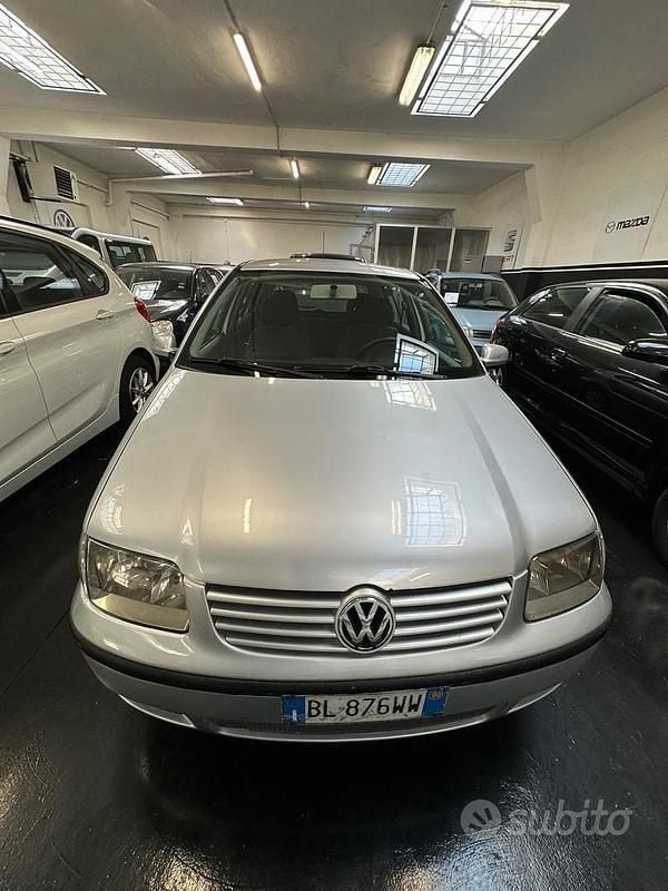 Usata VW Polo Highline 101 CV (74 kW) 2000 Grigio Berlina