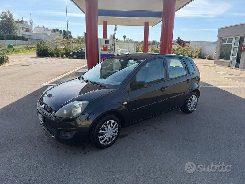 Usata Ford Fiesta 75 CV (55 kW) 2008 Utilitaria