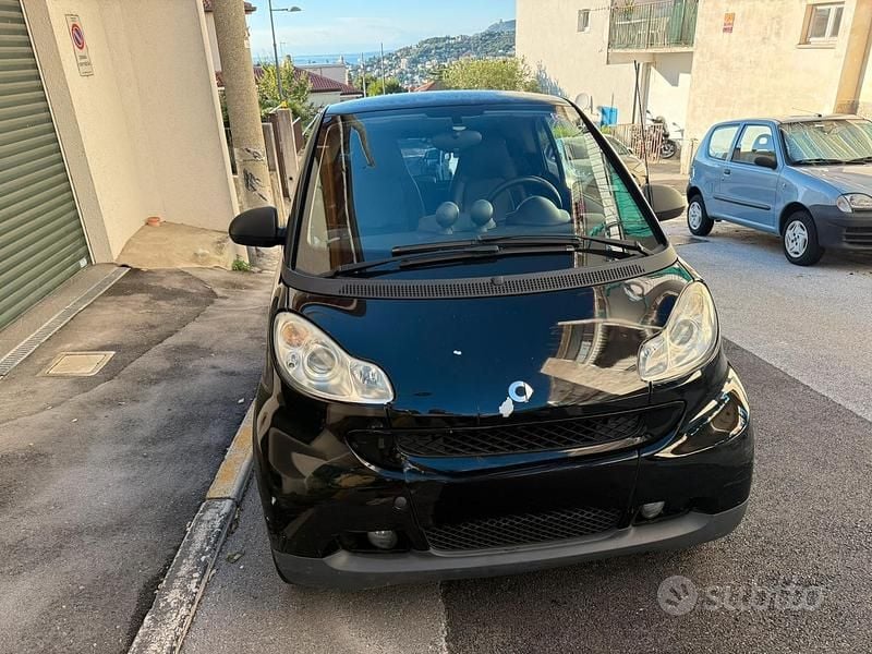 Usata Smart ForTwo Coupé Passion 71 CV (52 kW) 2011 Utilitaria