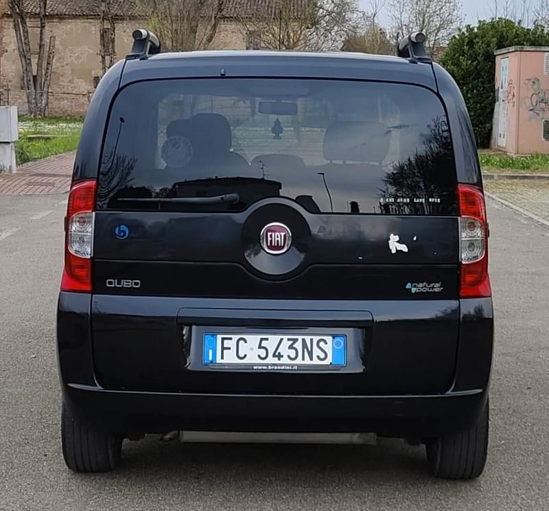 Usata Fiat Qubo Dynamic 77 CV (56 kW) 2016 Argento Monovolume