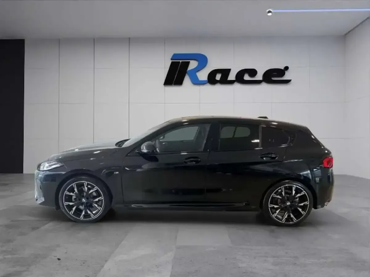 Usata BMW 120 M Sport 170 CV (125 kW) 2025 Nero Utilitaria