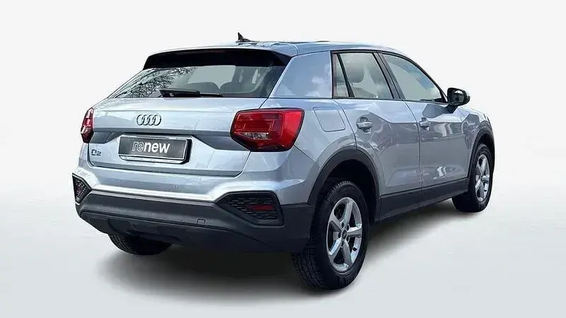 Usata Audi Q2 Business 116 CV (85 kW) 2021 Argento SUV