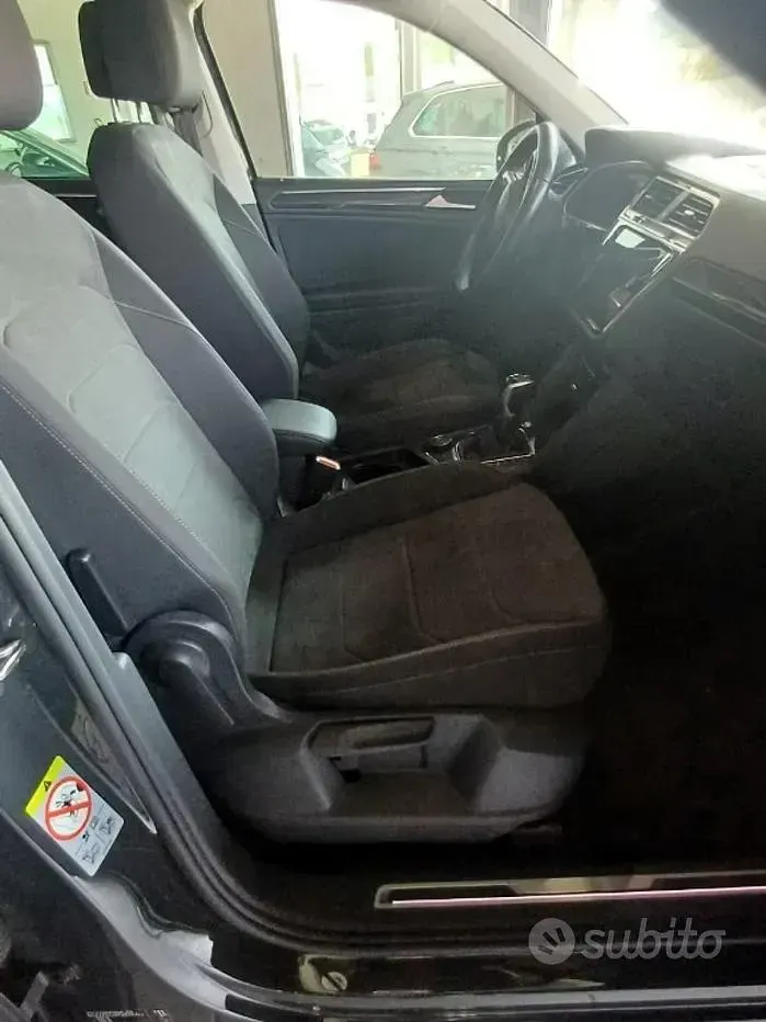 Usata VW Tiguan Elegance 150 CV (110 kW) 2023 Grigio SUV