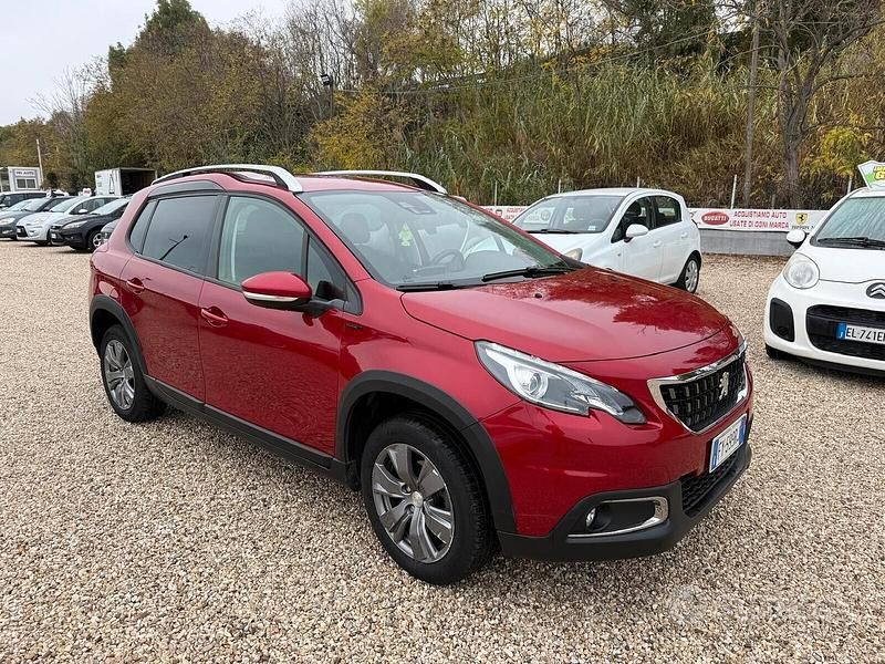 Usata Peugeot 2008 Style 82 CV (60 kW) 2019 Rosso SUV