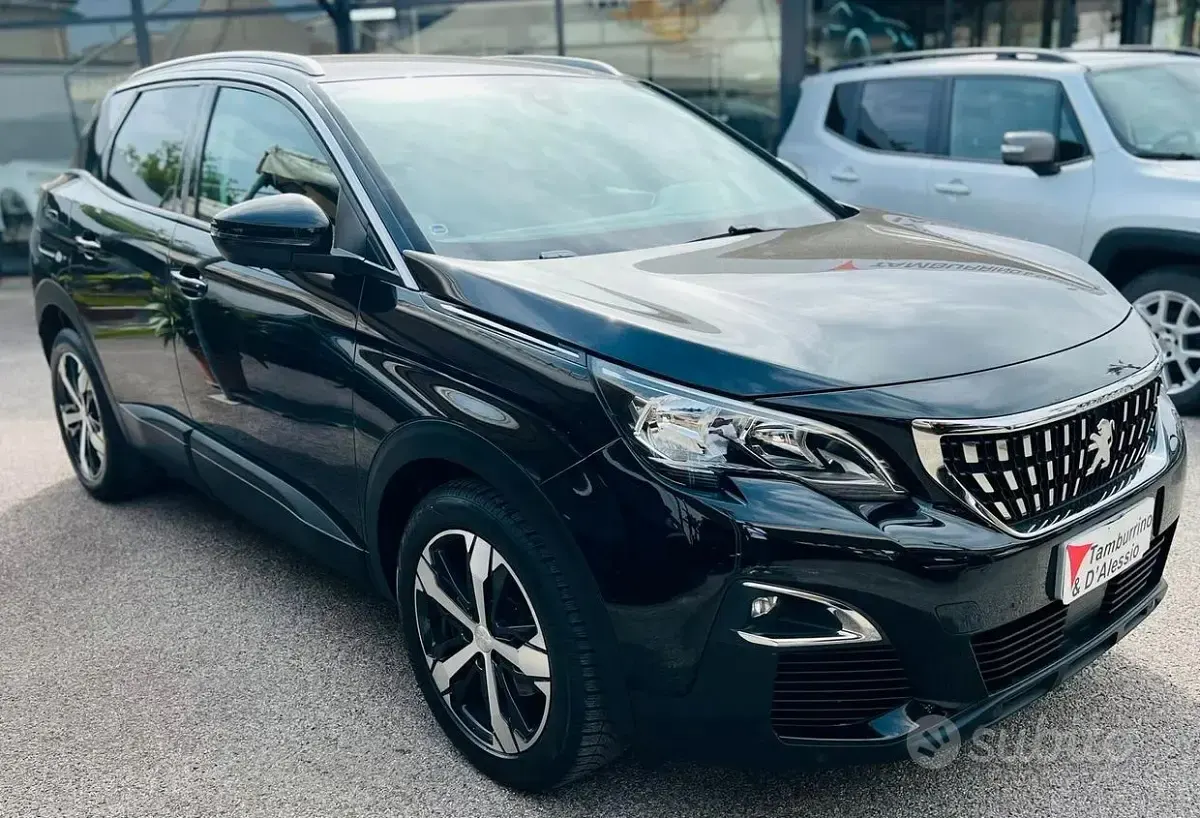 Usata Peugeot 3008 Allure 131 CV (96 kW) 2020 Nero SUV