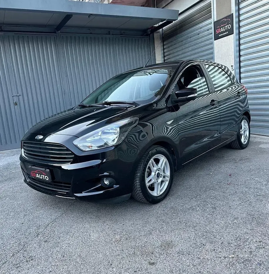Usata Ford Ka Plus Ultimate 85 CV (62 kW) 2017 Nero Utilitaria