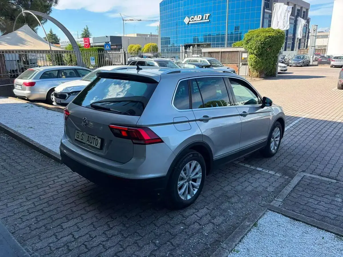 Usata VW Tiguan Advance 150 CV (110 kW) 2020 Argento SUV