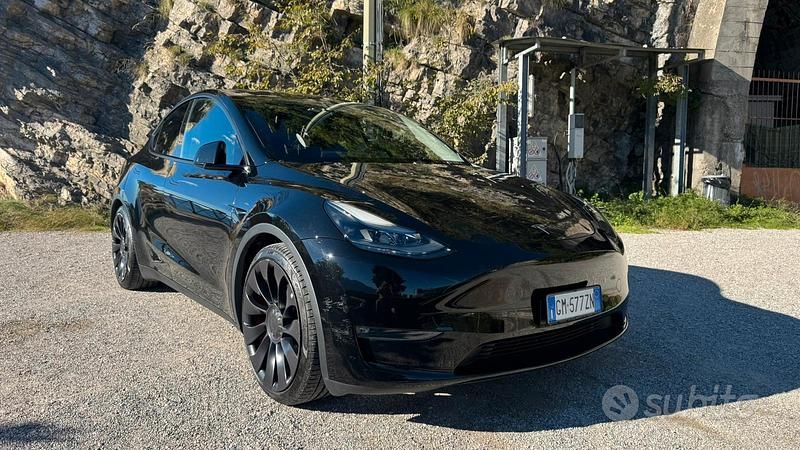 Occasion Tesla Model Y Performance 392 kW (534 ch) 2023 Noir SUV