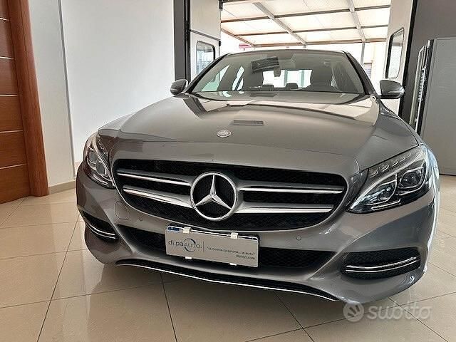 Usata Mercedes C220 170 CV (125 kW) 2014 Grigio Berlina
