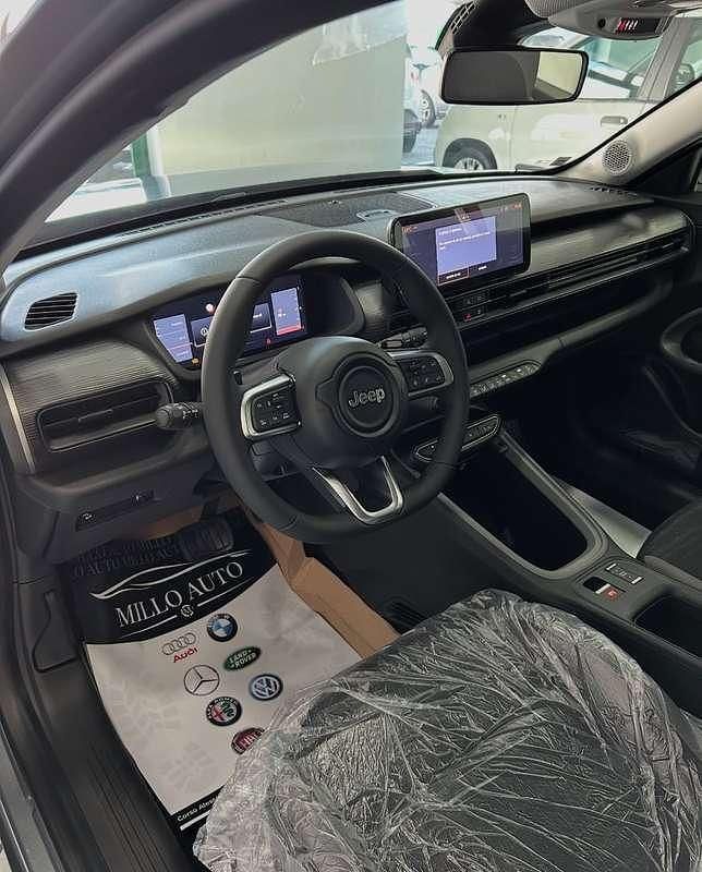 Usata Jeep Avenger Longitude 101 CV (74 kW) 2025 SUV