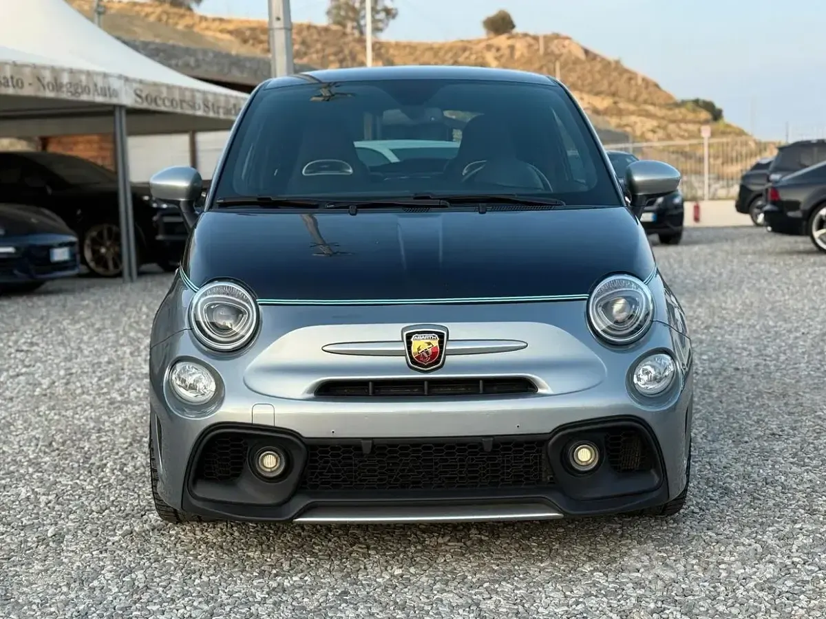 Usata Abarth 695 180 CV (132 kW) 2018 Blu Utilitaria