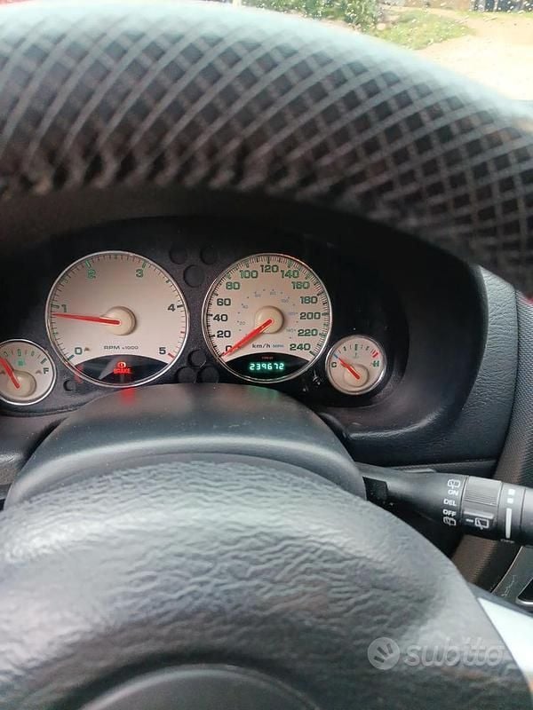 Usata Jeep Cherokee 2004 Marrone SUV