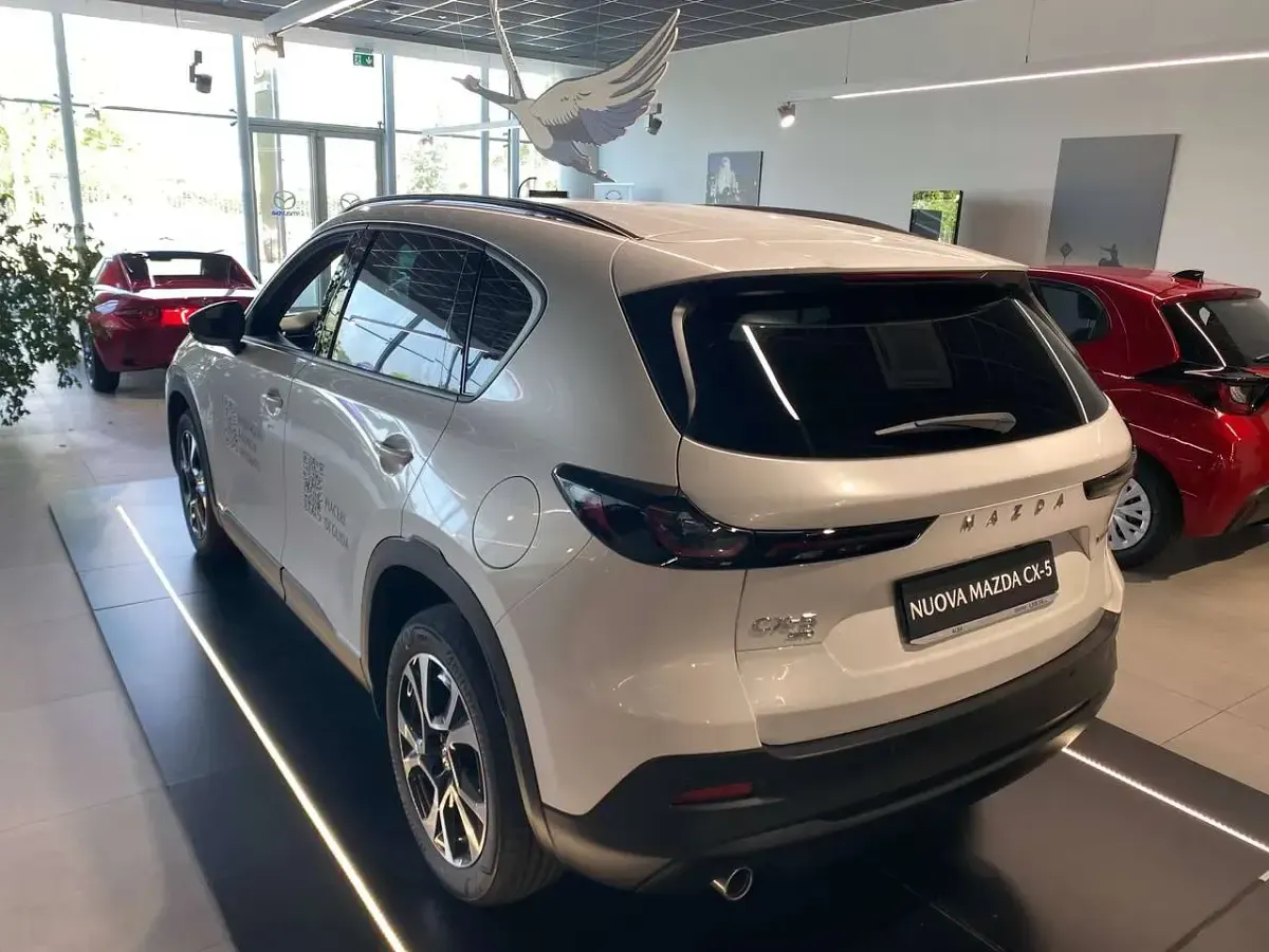 Nuova Mazda CX-5 Exclusive-Line 141 CV (103 kW) 2026 Rhodium white SUV