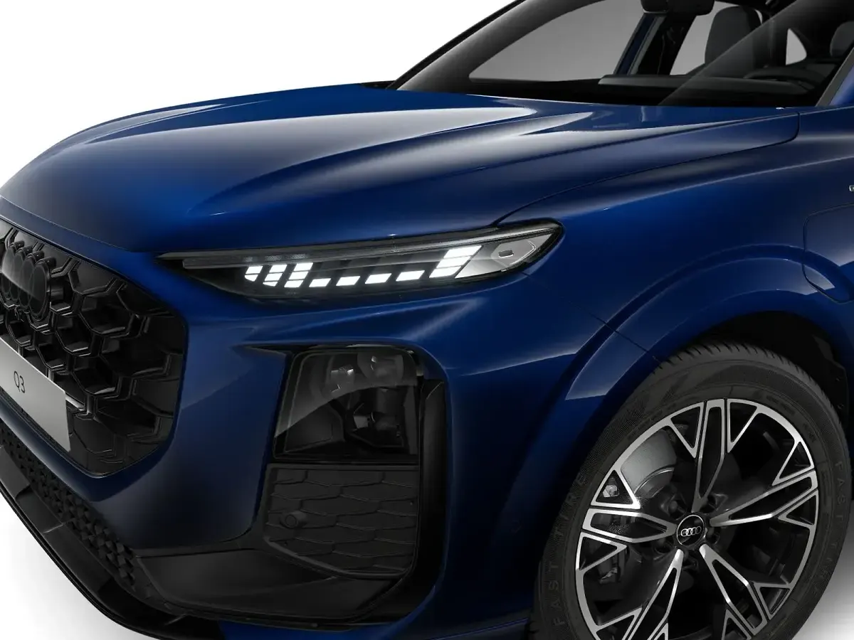 Nuova Audi Q3 Sportback S-Line 272 CV (200 kW) 2026 Blu navarra metallizzato SUV