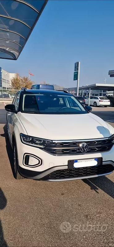 Usata VW T-Roc Edition 115 CV (84 kW) 2024 Bianco SUV