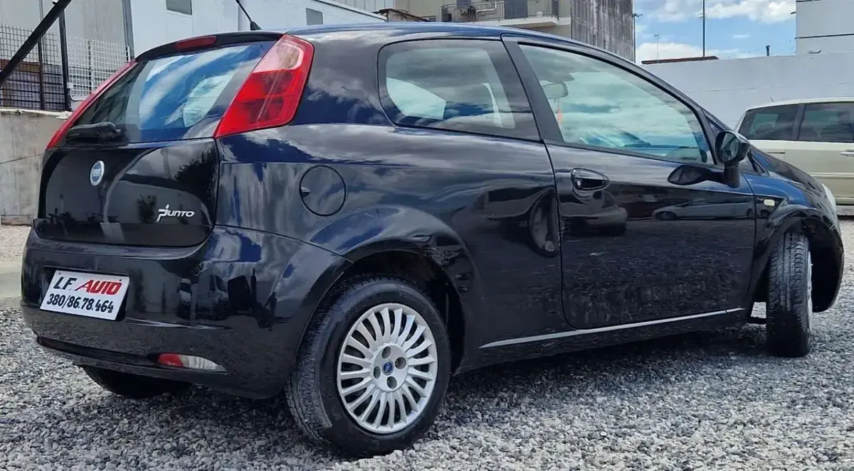 Usata Fiat Grande Punto Active 65 CV (47 kW) 2006 Nero Utilitaria
