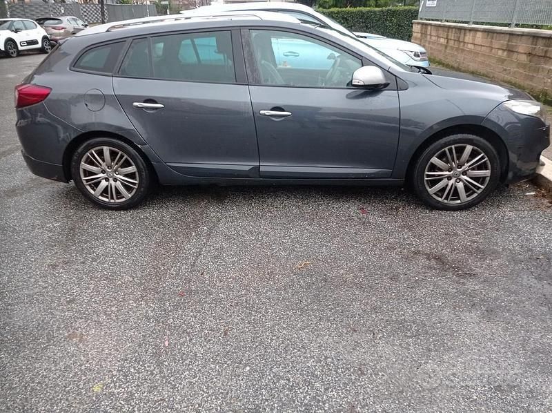Usata Renault Mégane GT Line GT-Line 110 CV (80 kW) 2011 Grigio Station wagon