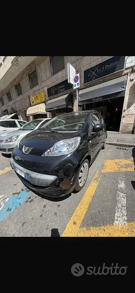 Usata Peugeot 107 68 CV (50 kW) 2007 Nero Utilitaria