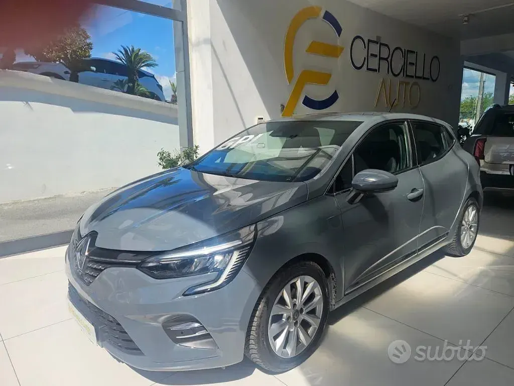 Usata Renault Clio V Intens 101 CV (74 kW) 2021 Antracite pastello Berlina