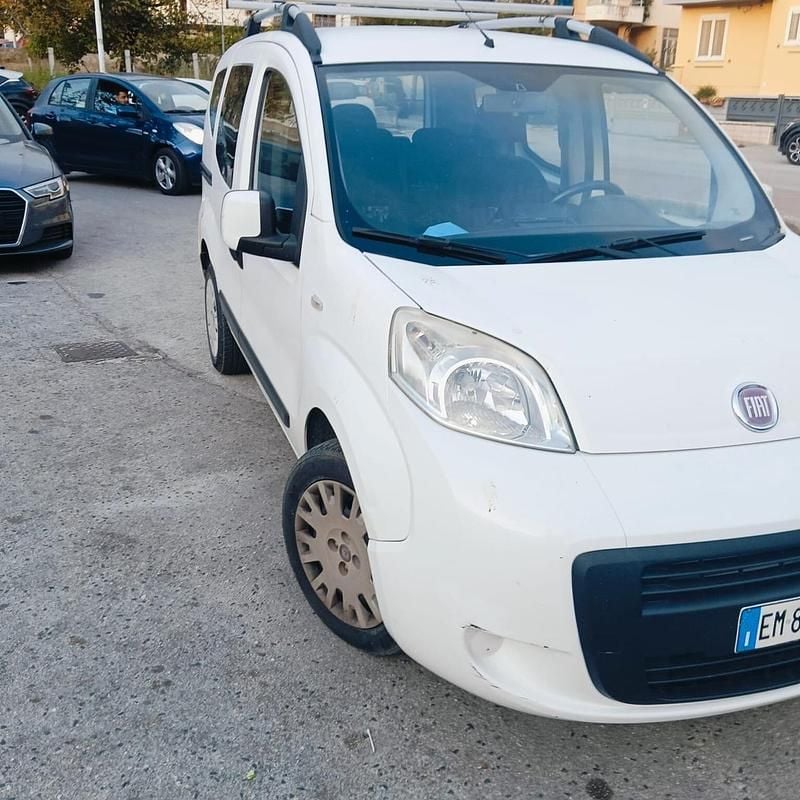 Usata Fiat Qubo Dynamic 75 CV (55 kW) 2012 Bianco Monovolume