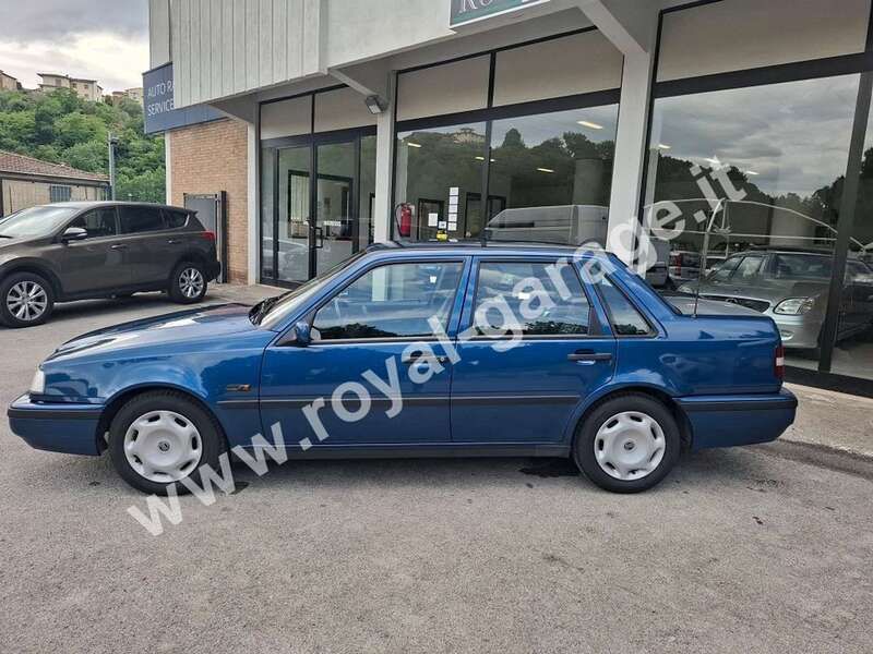 Usata Volvo 460 90 CV (66 kW) 1995 Pacific blue (325) Berlina
