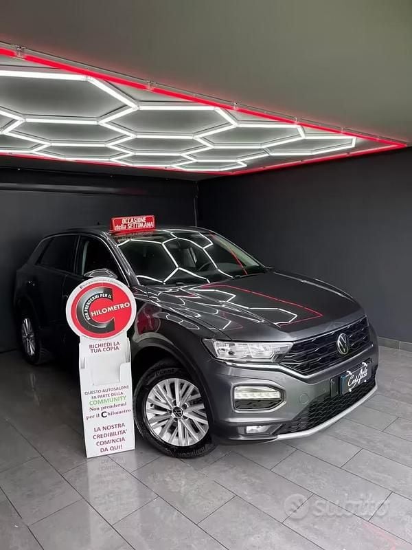 Usata VW T-Roc Advance 116 CV (85 kW) 2020 Grigio SUV