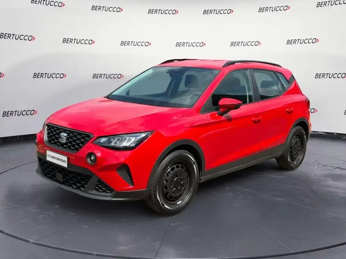Usata Seat Arona Reference 90 CV (66 kW) 2023 Rosso SUV