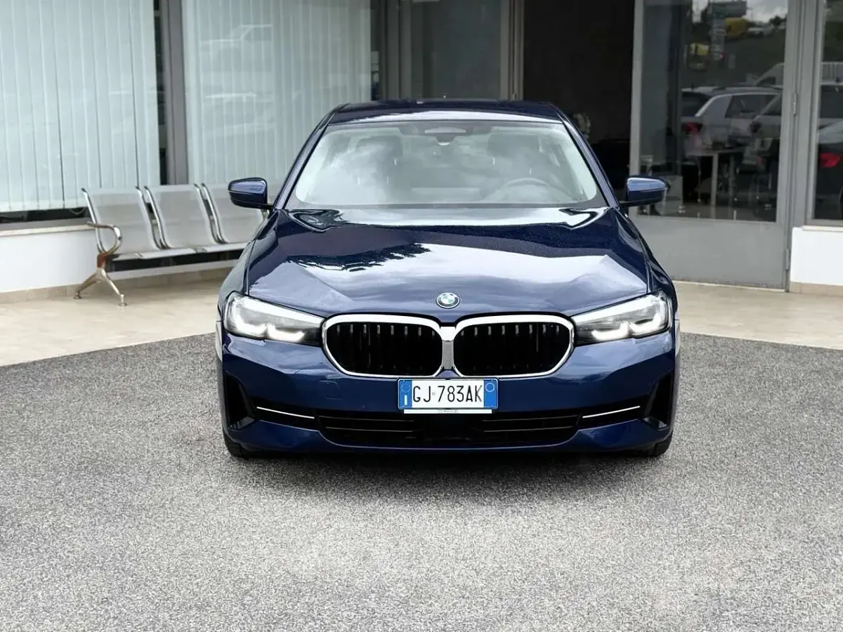 Usado BMW 520 190 CV (139 kW) 2022 Azul Berlina