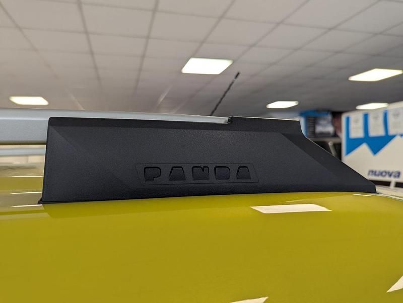 Nuova Fiat Grande Panda La Prima 111 CV (81 kW) 2025 Giallo Utilitaria