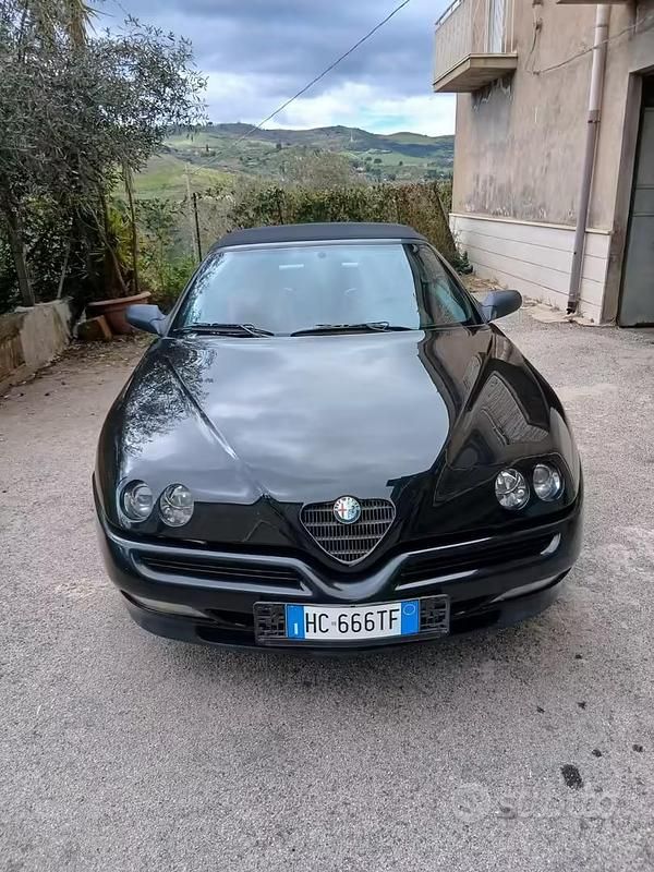 Usata Alfa Romeo Spider 1995 Nero Cabrio