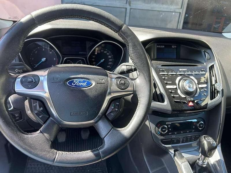 Usata Ford Focus 95 CV (69 kW) 2012 Nero Station wagon