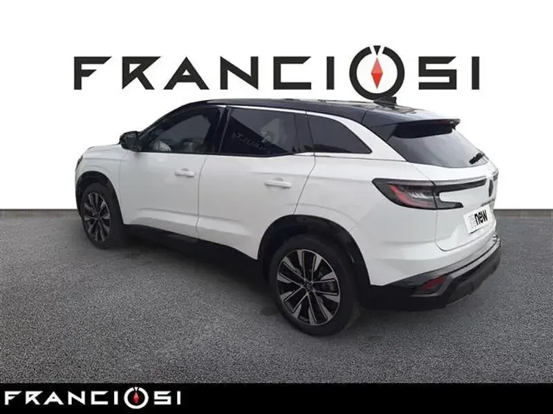 Usata Renault Austral Techno 203 CV (149 kW) 2024 Bianco SUV