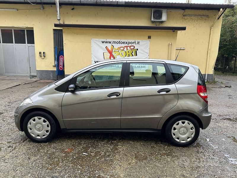 Usata Mercedes A150 Avantgarde 95 CV (69 kW) 2006 Grigio Berlina