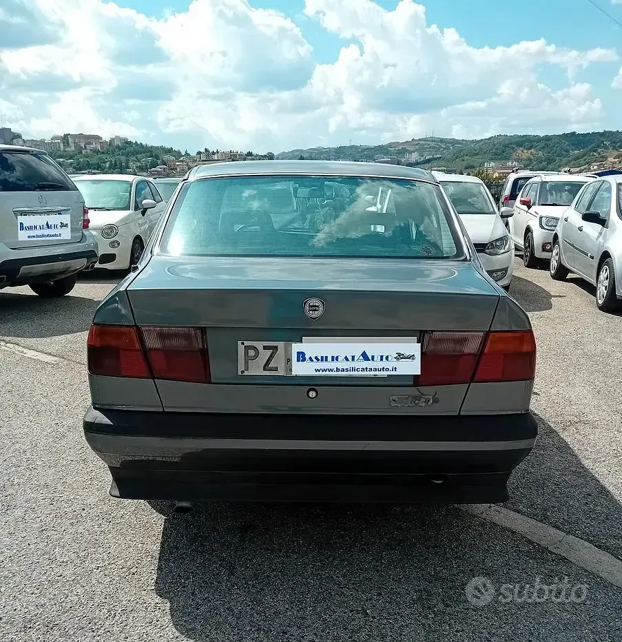 Usata Lancia Dedra S 90 CV (66 kW) 1992 Grigio Berlina