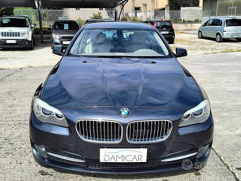 Usata BMW 523 Comfort Edition 204 CV (150 kW) 2010 Grigio Berlina