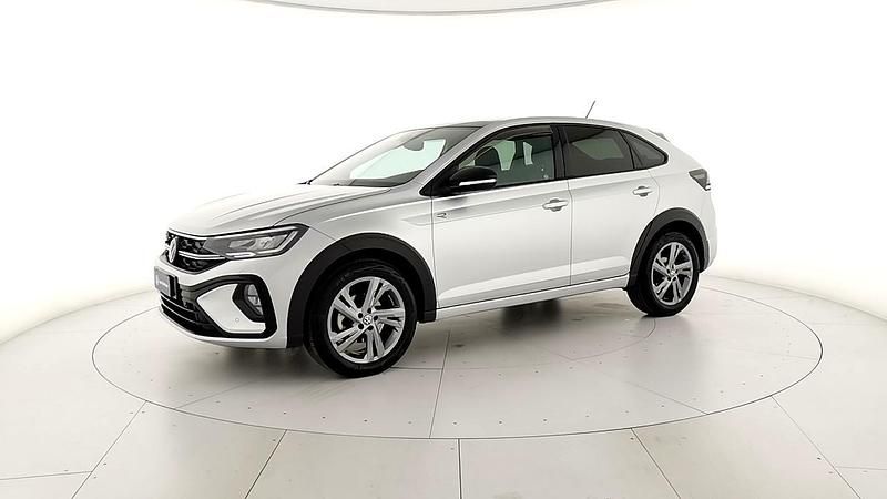 Usata VW Taigo R-line 116 CV (85 kW) 2024 Argento SUV