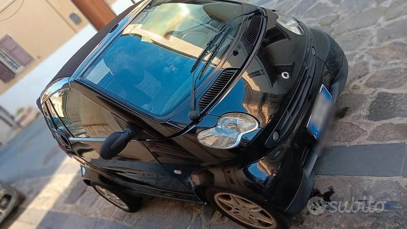 Usata Smart ForTwo Cabrio 41 CV (30 kW) 2006 Nero Cabrio