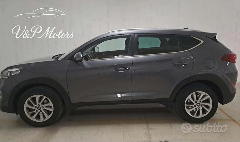 Usata Hyundai Tucson 116 CV (85 kW) 2016 Grigio SUV
